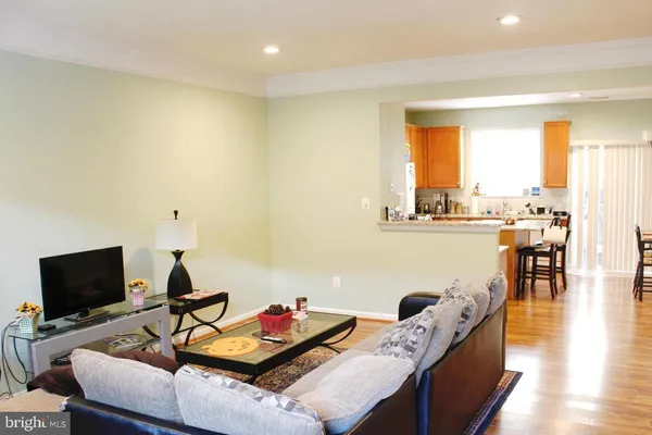 $3,100 | 12953 Park Crescent Circle, Herndon, VA 20171