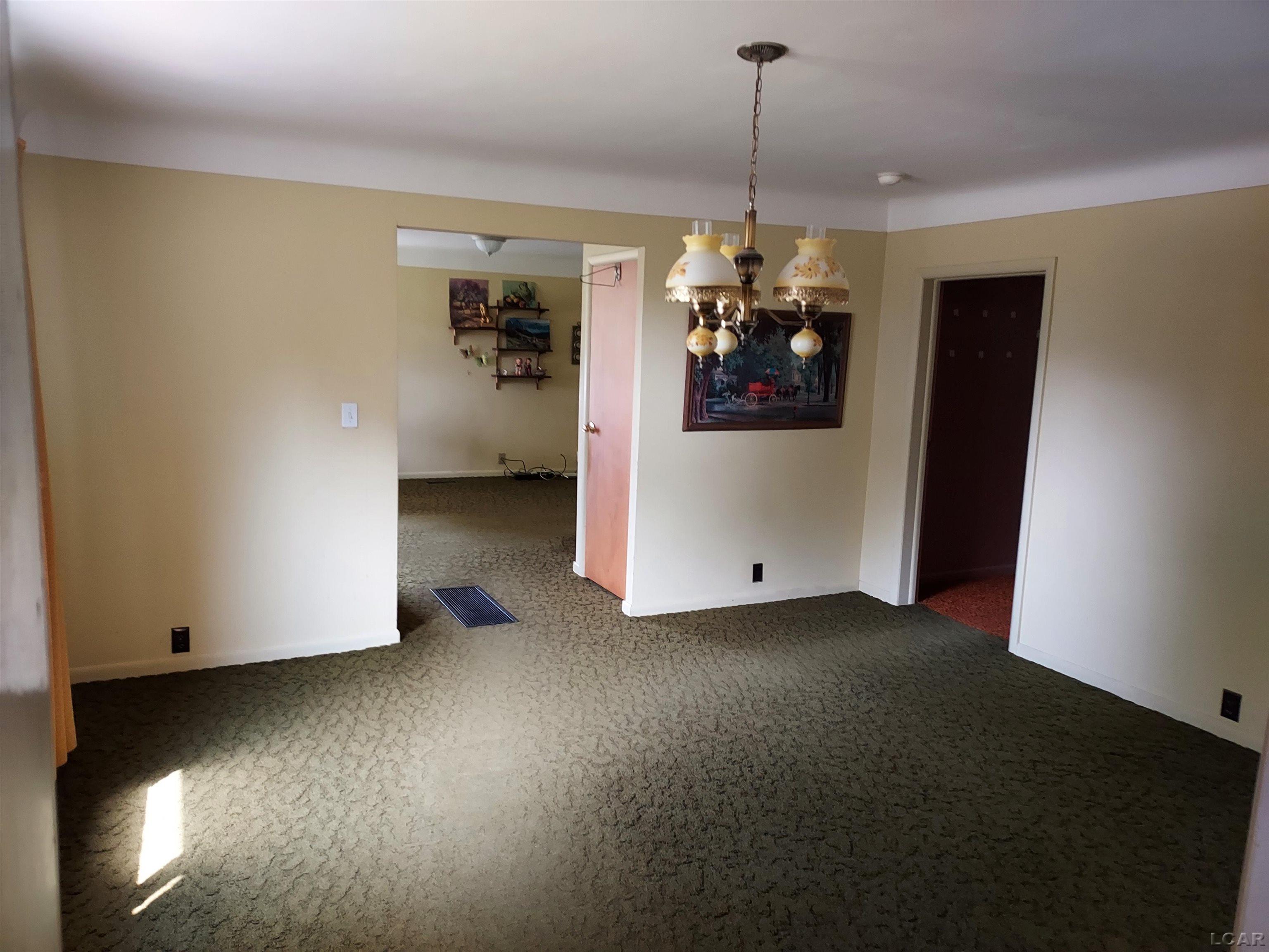 13140 Hoxie Road Addison, MI 49220 - Photo 9 of 17