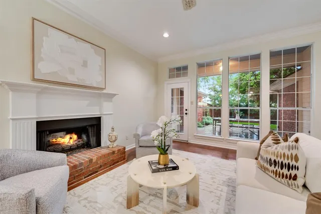 $445,900 | 907 Sunpoint Circle, Rockwall, TX 75087