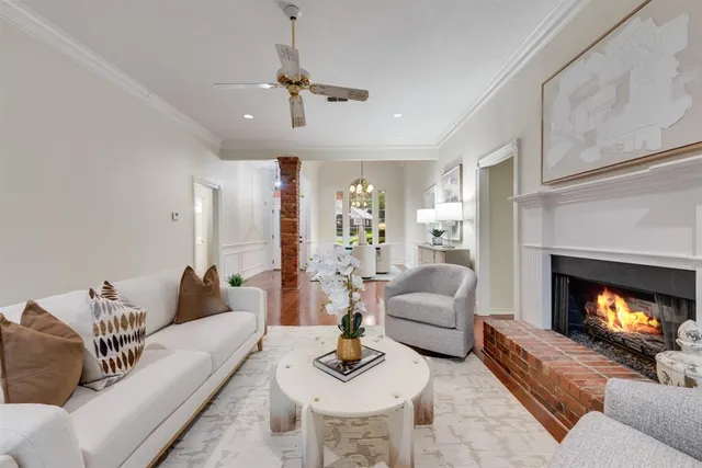 $445,900 | 907 Sunpoint Circle, Rockwall, TX 75087