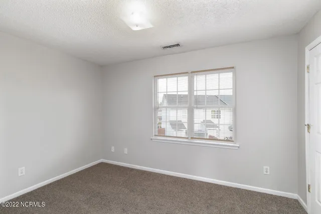 $1,200 | 103 Woodlake Court, Jacksonville, NC 28546