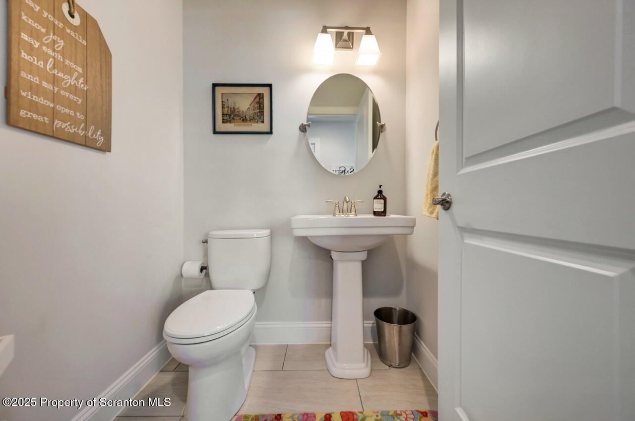 10 Avalon Road Clarks Summit, PA 18411 - Photo 15 of 51 10 Avalon Rd 20 Large