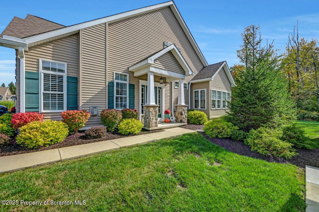 10 Avalon Road Clarks Summit, PA 18411 - Photo 3 of 51 10 Avalon Rd 02 Large