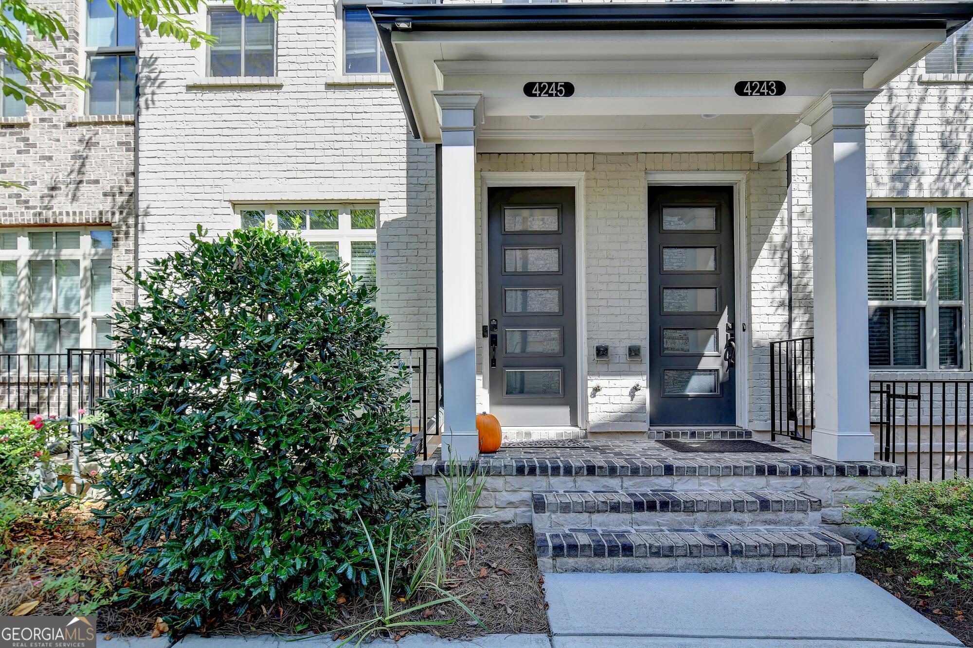 4245 Deming Circle Sandy Springs, GA 30342 - Photo 5 of 31