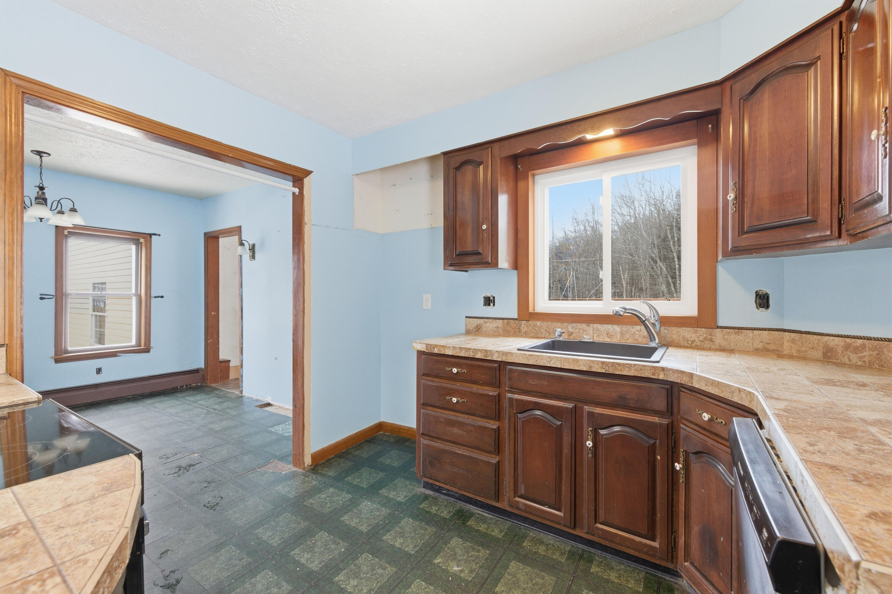 311 Main Street Springvale, ME 04083 - Photo 6 of 20