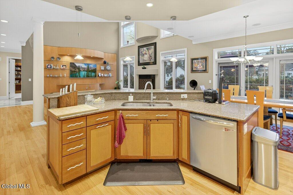 29 Alva Road Niskayuna, NY 12309 - Photo 15 of 52 014-DSC08375_m