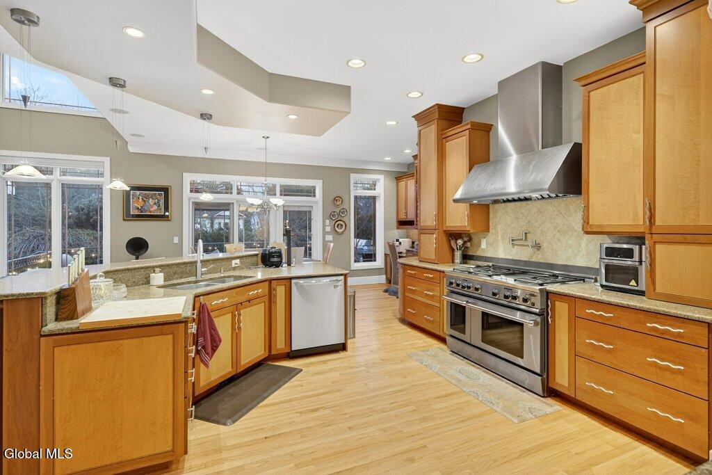 29 Alva Road Niskayuna, NY 12309 - Photo 16 of 52 015-DSC08389_m