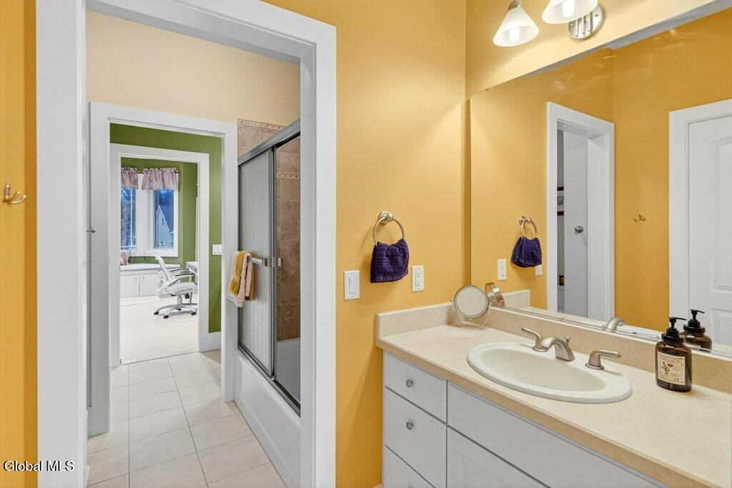 29 Alva Road Niskayuna, NY 12309 - Photo 22 of 52 023-DSC08457_m