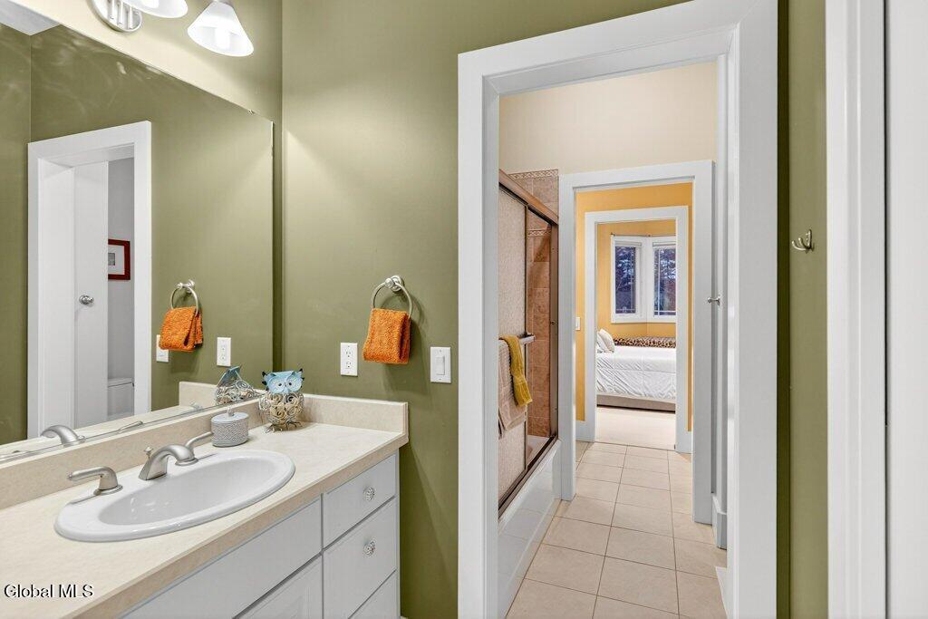 29 Alva Road Niskayuna, NY 12309 - Photo 23 of 52 024-DSC08476_m