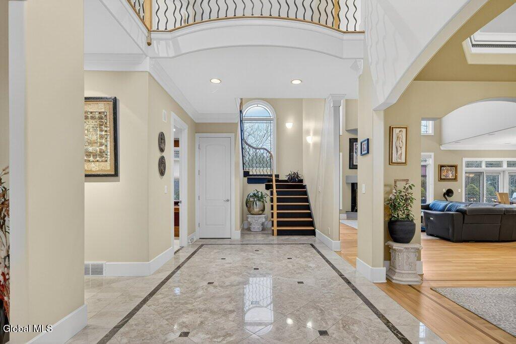 29 Alva Road Niskayuna, NY 12309 - Photo 3 of 52 004-DSC08285_m