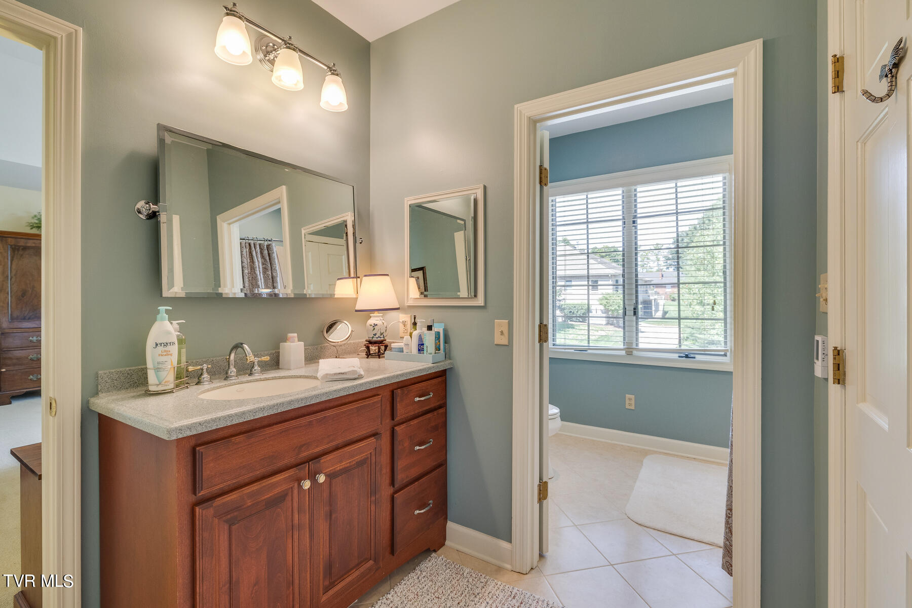 202 Galway Road Bristol, TN 37620 - Photo 51 of 64 060