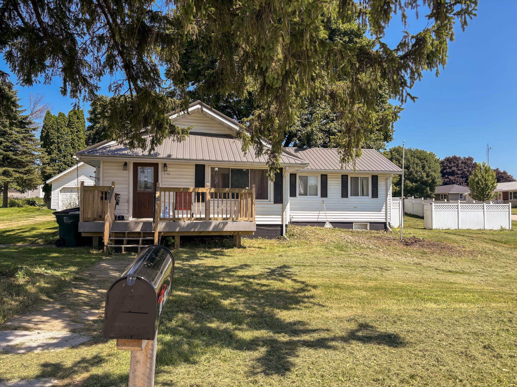 930 5th Street Fennimore, WI 53809 - Photo 10 of 17