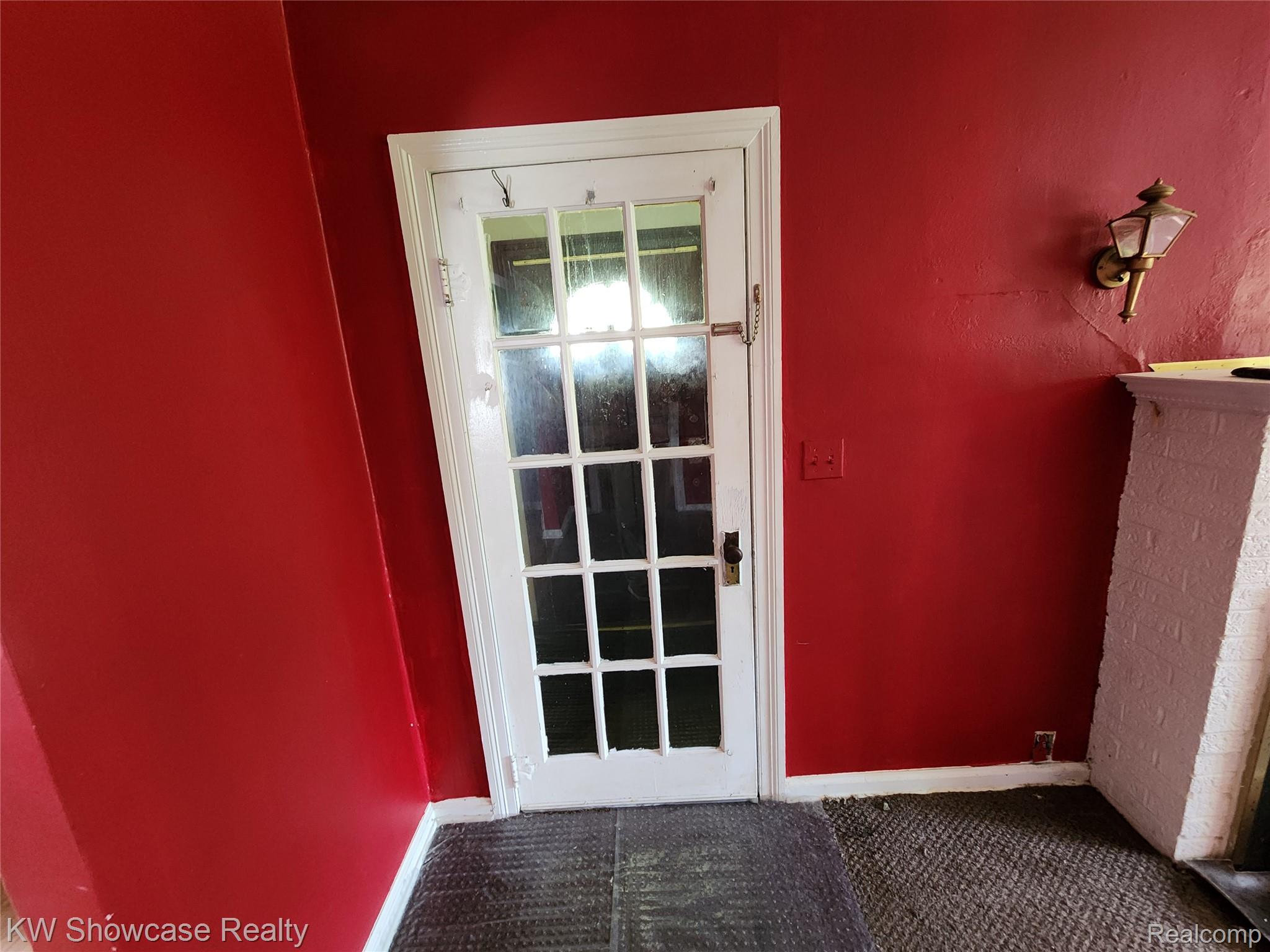 4356 South Vassar Road Burton, MI 48519 - Photo 17 of 42 Glass French Door to Foyer entrance.