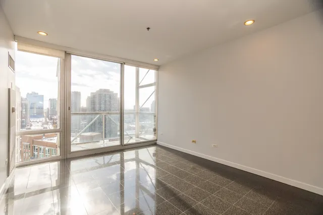 $2,750 | 653 North Kingsbury Street, Unit 2308, Chicago, IL 60654