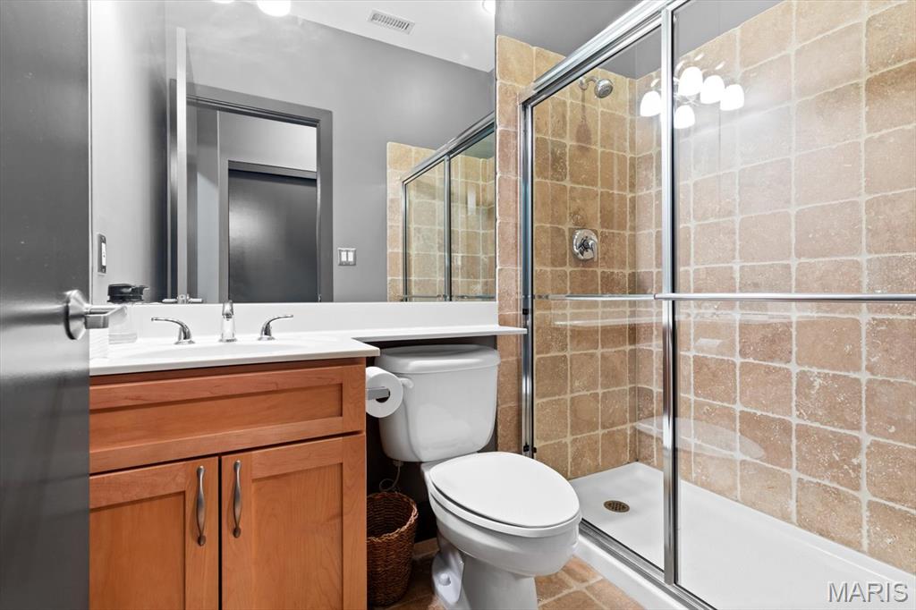630 Emerson Road, Unit 404 Creve Coeur, MO 63141 - Photo 21 of 36