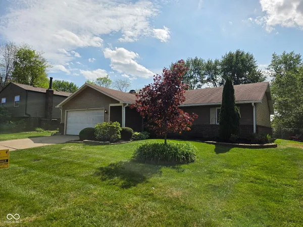 $259,900 | 7710 Inverness Drive, Indianapolis, IN 46237
