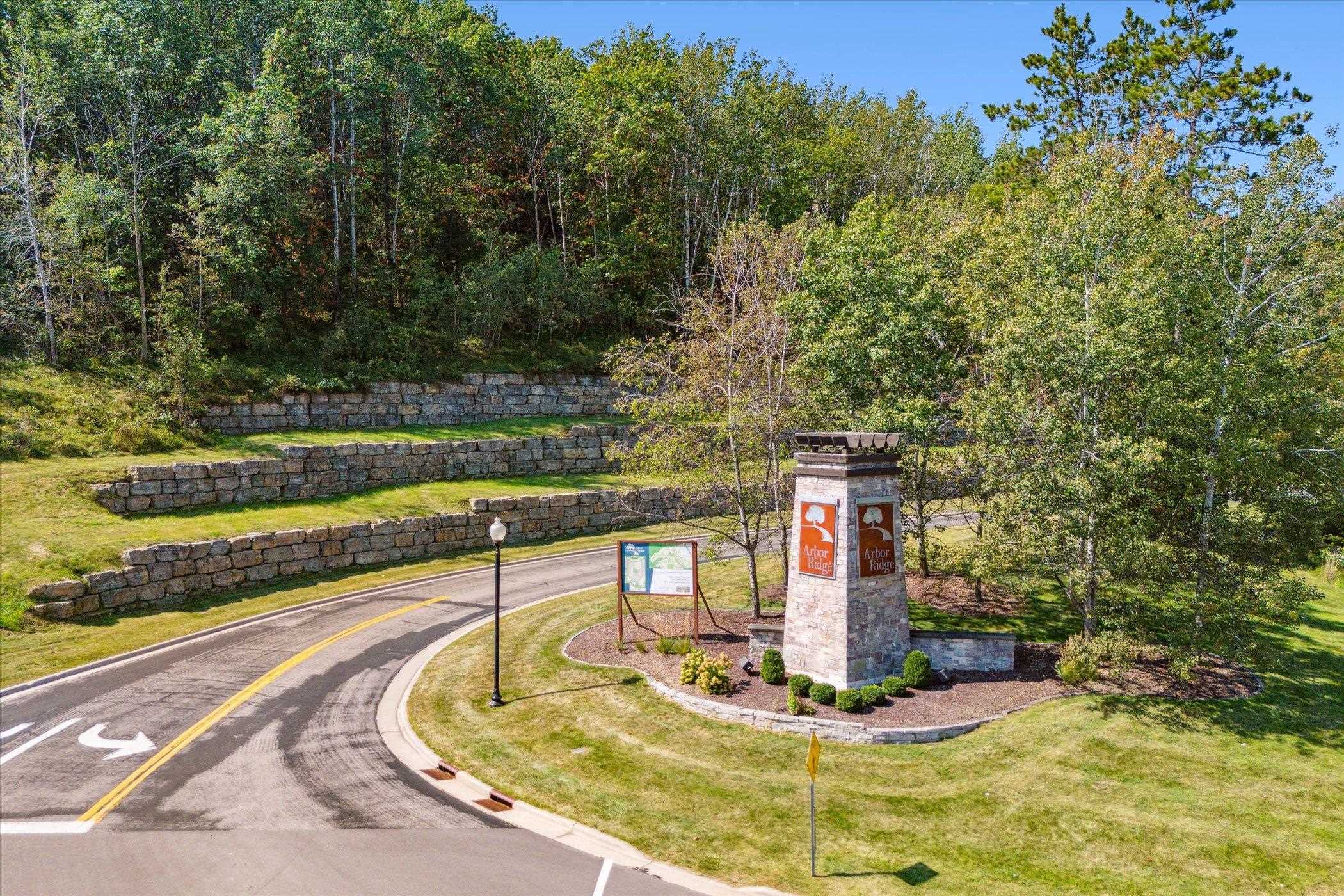 L82 Oakridge Janesville, WI 53548 - Photo 14 of 31