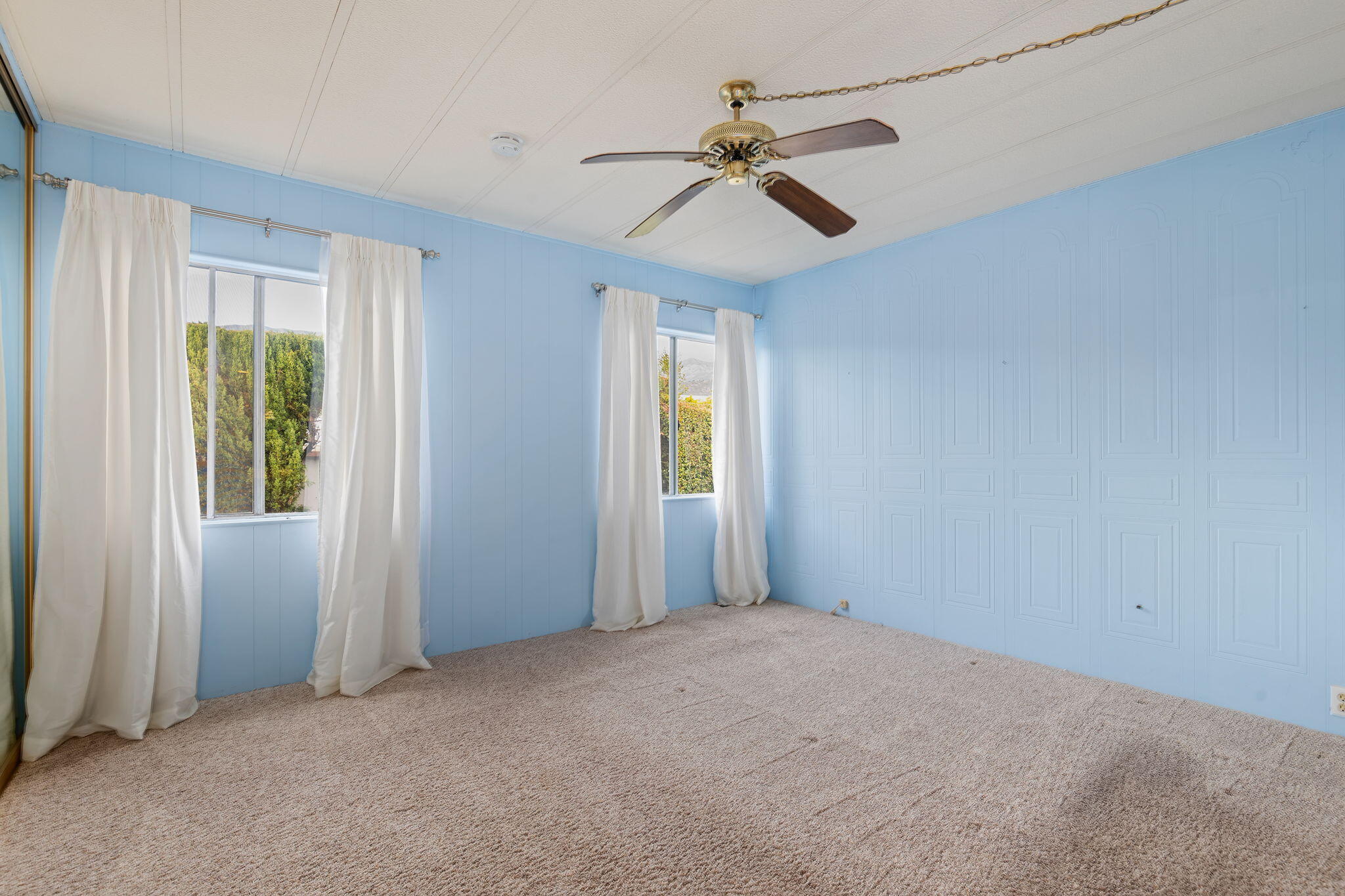 3950 Via Real, Unit SPC 103 Carpinteria, CA 93013 - Photo 11 of 25 11 - Primary Bedroom