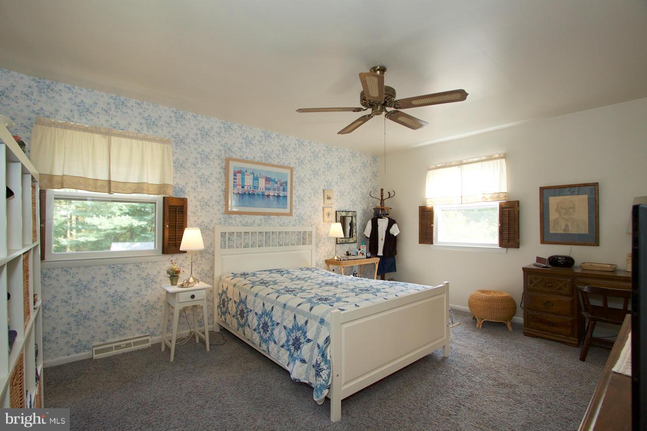 8025 Yellowstone Road Kingsville, MD 21087 - Photo 14 of 29 Bedroom