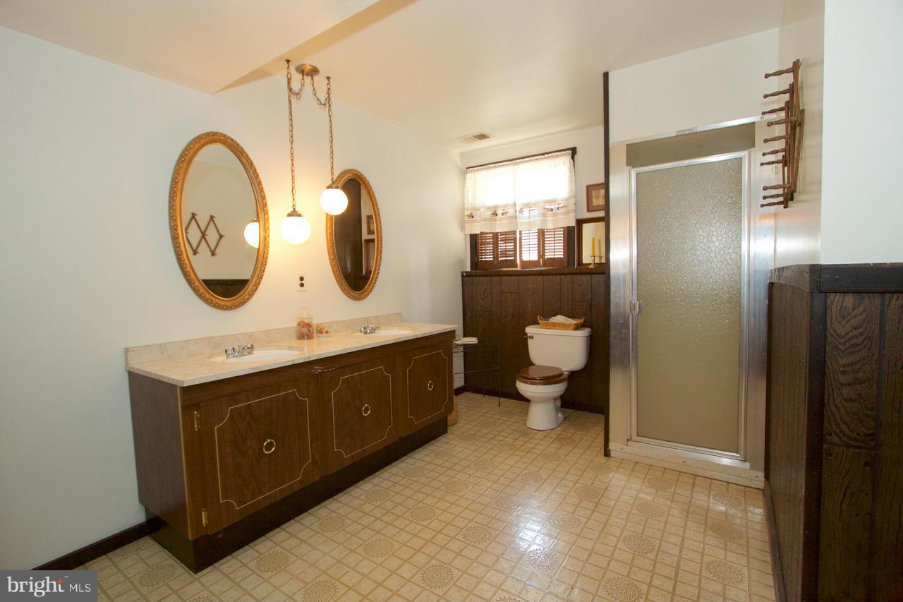 8025 Yellowstone Road Kingsville, MD 21087 - Photo 21 of 29 Bath