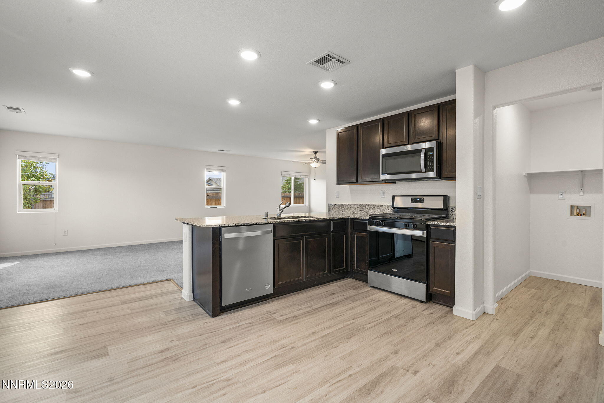 9201 Logan Creek Road Reno, NV 89506 - Photo 11 of 19 15-web-or-mls-_DSC1046