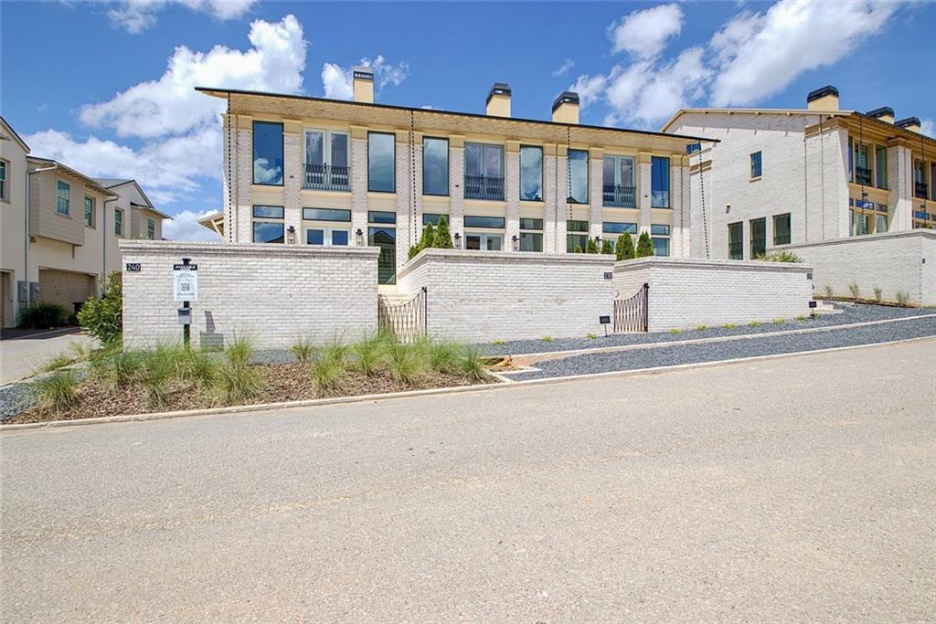 240 Rolison Way Fayetteville, GA 30214 - Photo 1 of 65