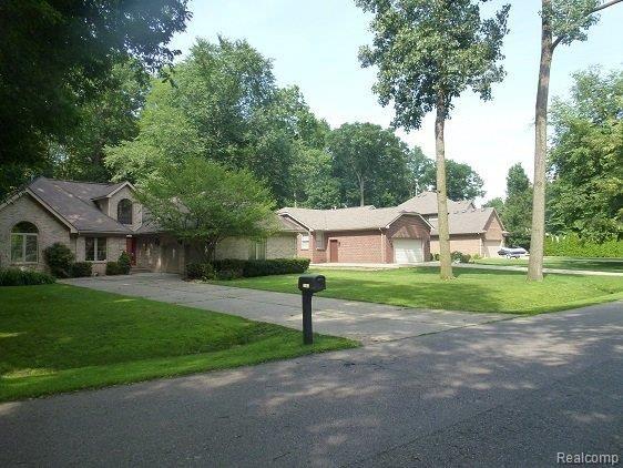 Lot 10 Messmore Road Utica, MI 48317 - Photo 8 of 8 Newer_Homes_Next_Door.JPG