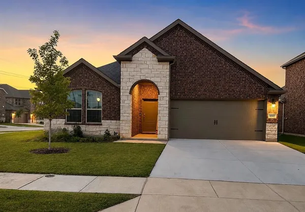 $365,000 | 10101 Rambling Brks Lane, Aubrey, TX 76227