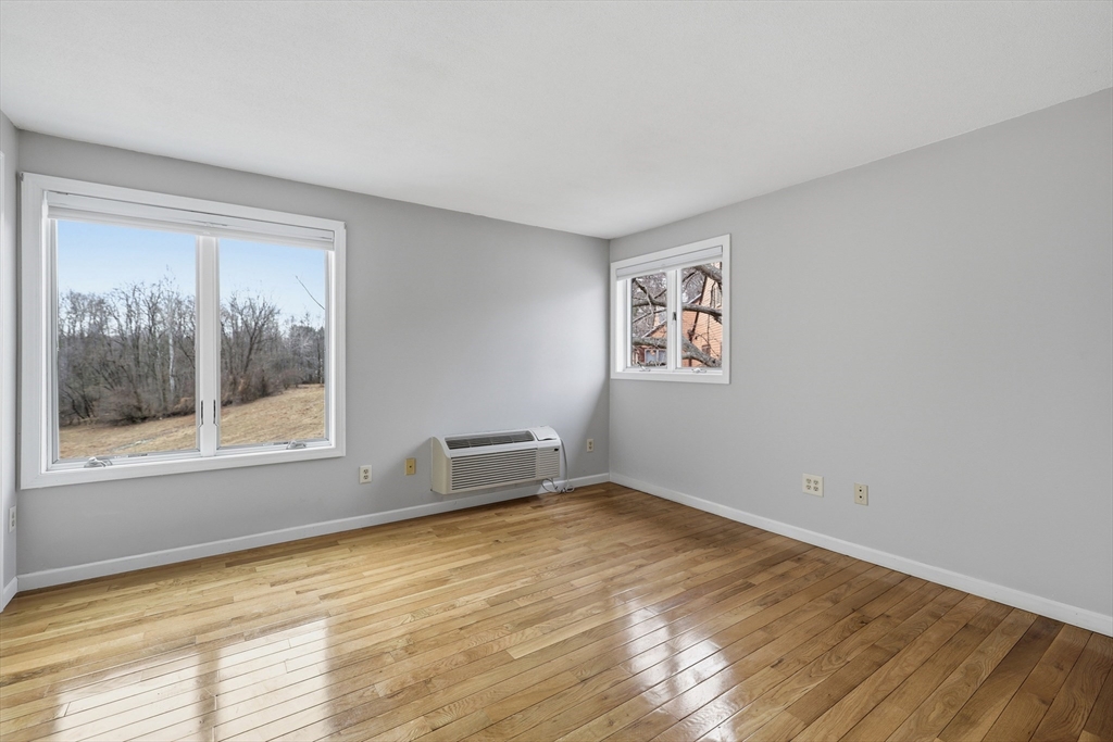 575 Bridge Road, Unit 118 Northampton, MA 01062 - Photo 22 of 36