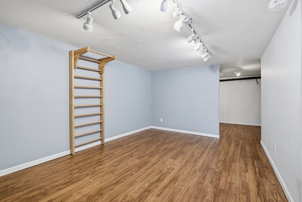 575 Bridge Road, Unit 118 Northampton, MA 01062 - Photo 26 of 36