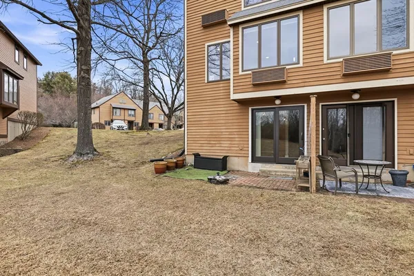$339,000 | 575 Bridge Road, Unit 118, Northampton, MA 01062