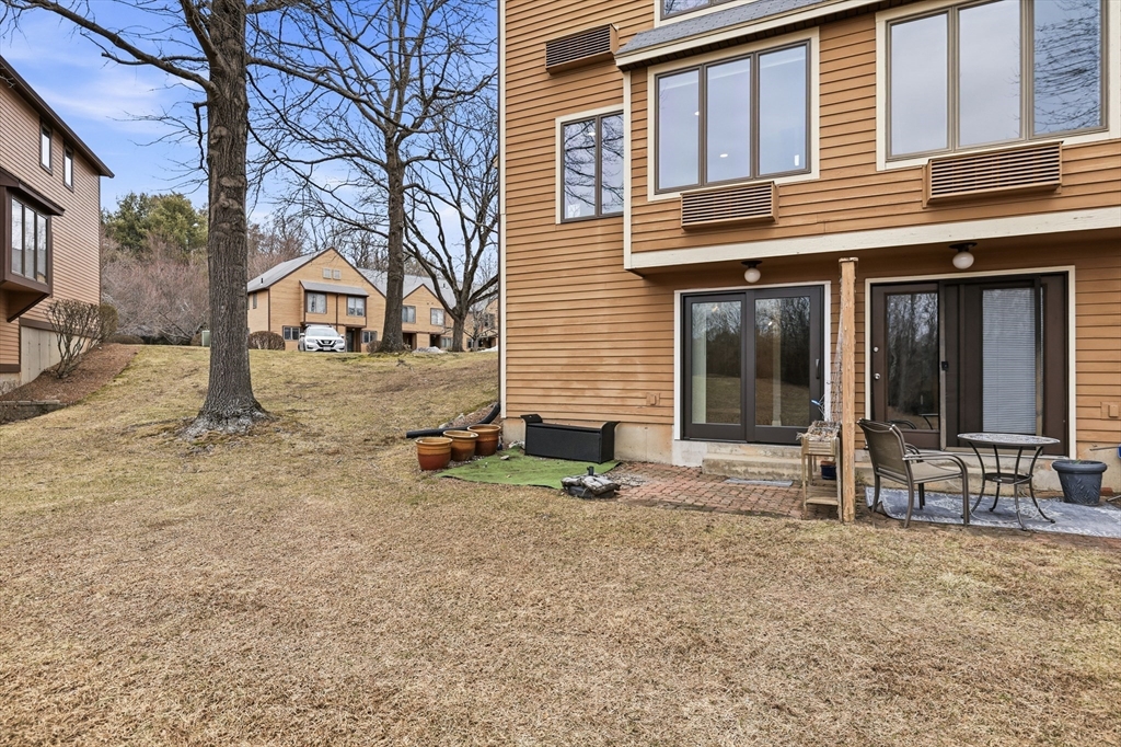 575 Bridge Road, Unit 118 Northampton, MA 01062 - Photo 30 of 36