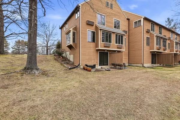 $339,000 | 575 Bridge Road, Unit 118, Northampton, MA 01062