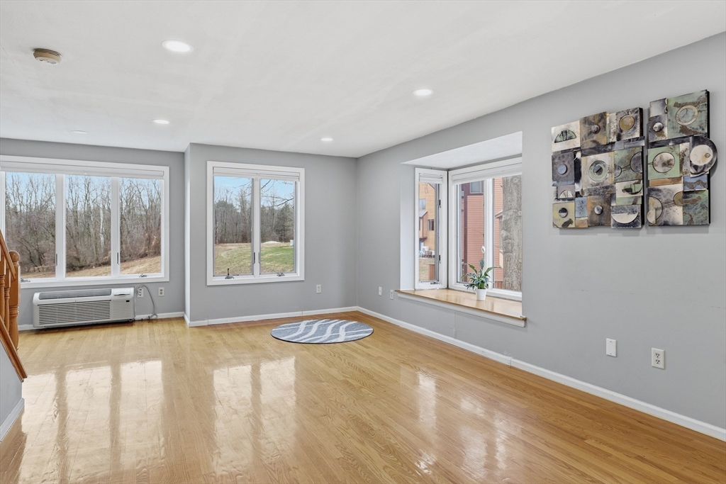 575 Bridge Road, Unit 118 Northampton, MA 01062 - Photo 10 of 36