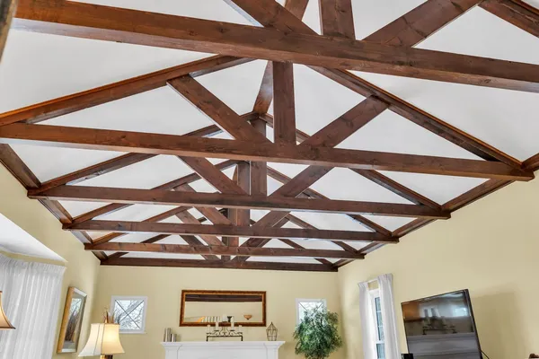 $684,900 | 10 Deerpath Lane, Palos Park, IL 60464