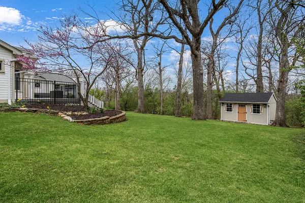 $684,900 | 10 Deerpath Lane, Palos Park, IL 60464