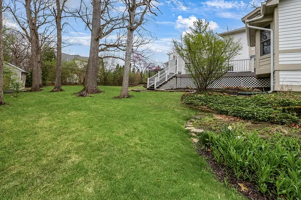 $684,900 | 10 Deerpath Lane, Palos Park, IL 60464
