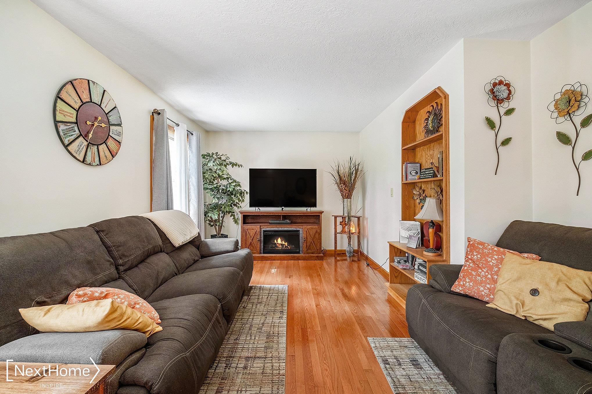 8122 Beecher Road Flushing, MI 48433 - Photo 10 of 41 50177170-745ff70d-f5c8-4b38-8625-3972d8dc7c1a.JPG