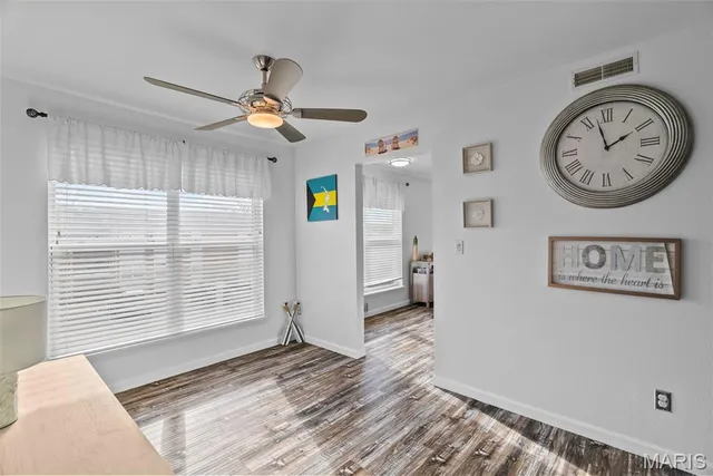 $179,900 | 1943 Greenpoint Drive, Unit 302, St. Louis, MO 63122