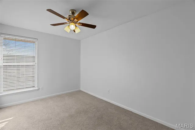 $179,900 | 1943 Greenpoint Drive, Unit 302, St. Louis, MO 63122