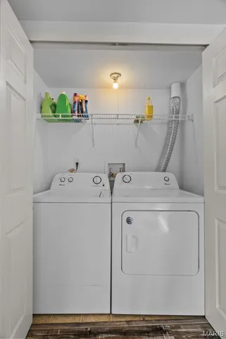 $179,900 | 1943 Greenpoint Drive, Unit 302, St. Louis, MO 63122