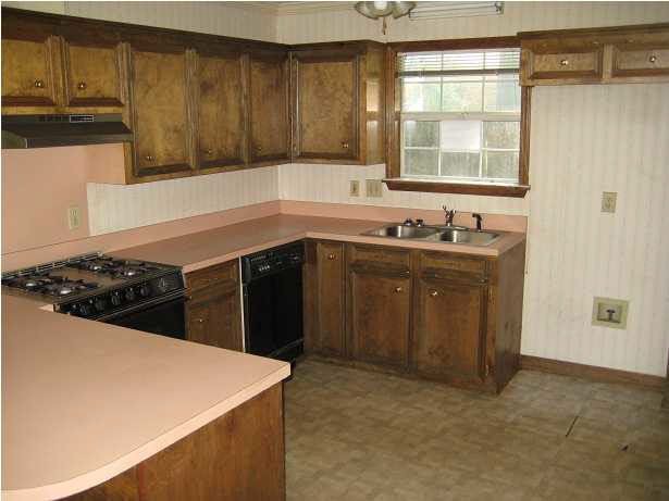 121 Stockton Drive Flowood, MS 39232 - Photo 3 of 9 kitchen