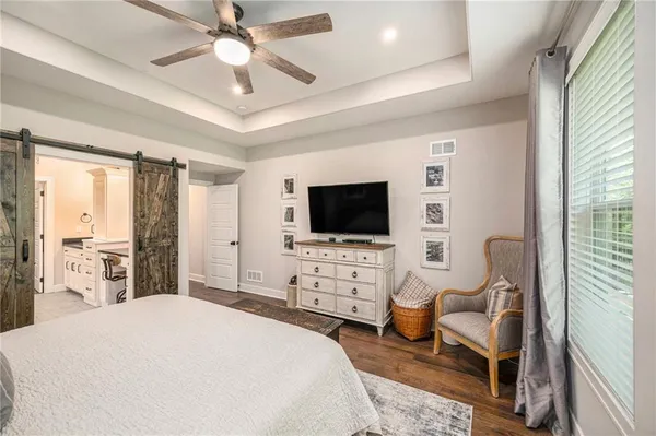 $725,000 | 1807 Southwest Cemetery Road, Oak Grove, MO 64075