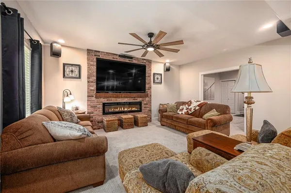 $725,000 | 1807 Southwest Cemetery Road, Oak Grove, MO 64075