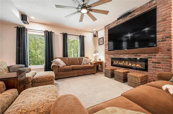 $725,000 | 1807 Southwest Cemetery Road, Oak Grove, MO 64075