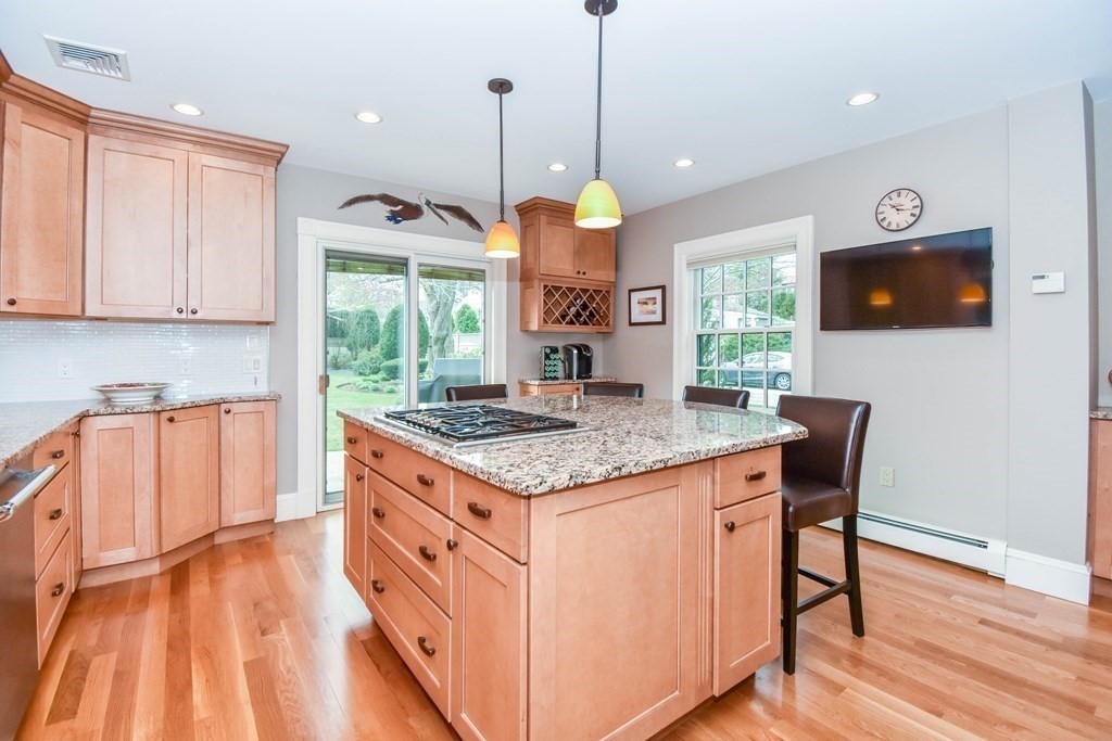 21 Estabrook Road Swampscott, MA 01907 - Photo 13 of 42 Gallery Image 13
