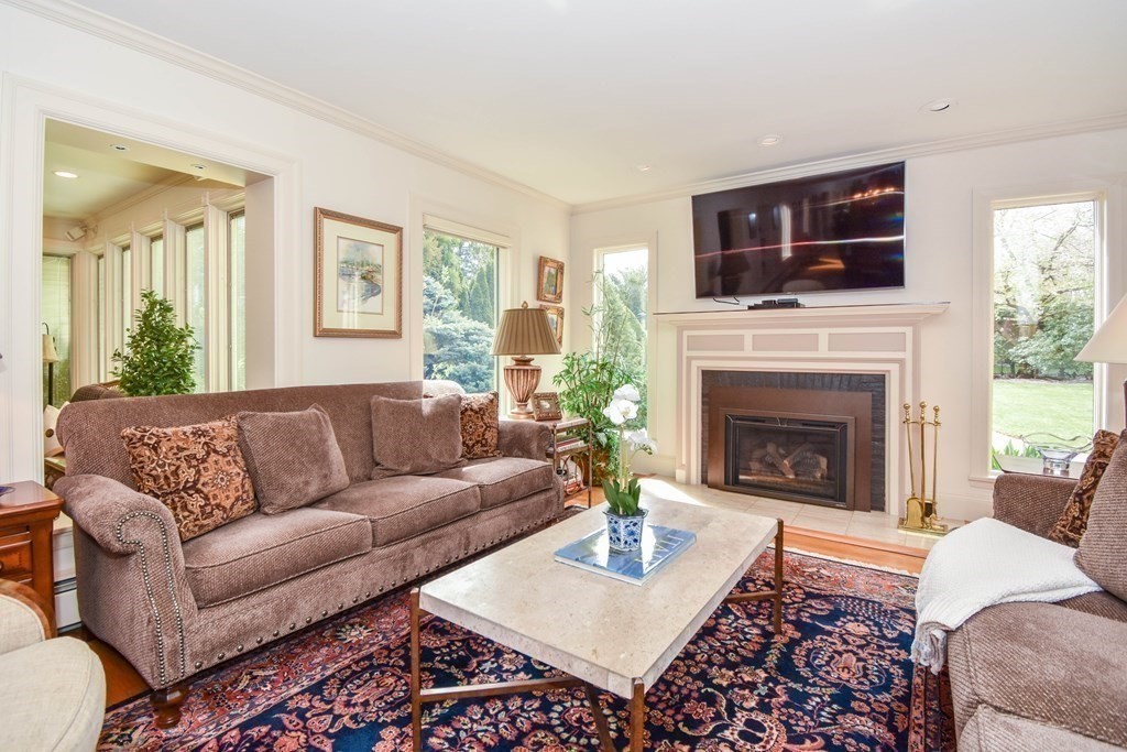21 Estabrook Road Swampscott, MA 01907 - Photo 16 of 42 Gallery Image 16