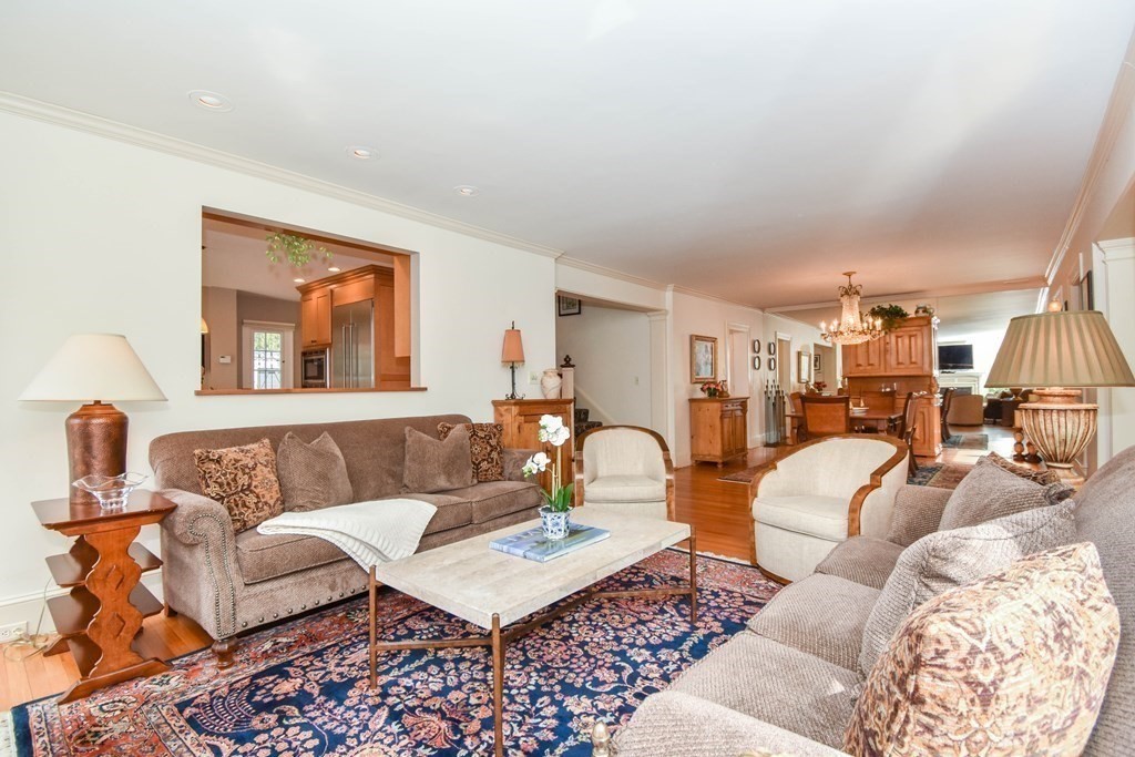 21 Estabrook Road Swampscott, MA 01907 - Photo 17 of 42 Gallery Image 17