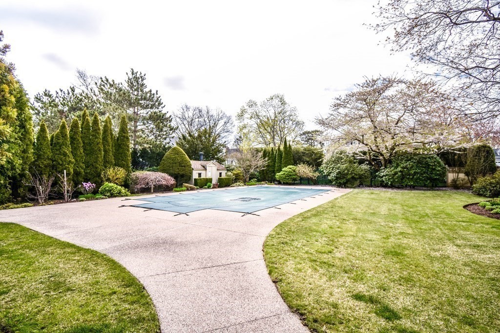 21 Estabrook Road Swampscott, MA 01907 - Photo 7 of 42 Gallery Image 7
