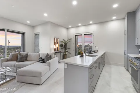 $10,000,000 | 6800 North 39th Place, Paradise Valley, AZ 85253